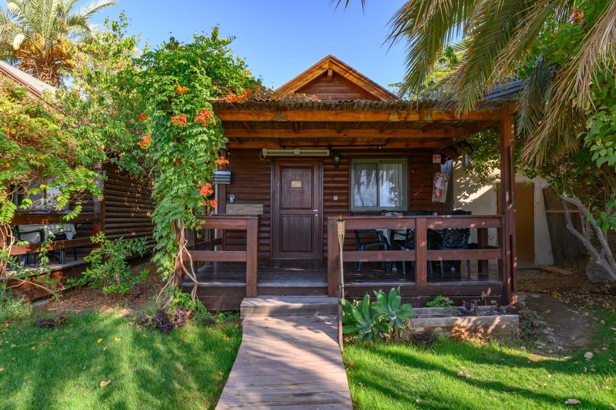 Belfer's Dead Sea Cabins Neot HaKikar Exterior foto